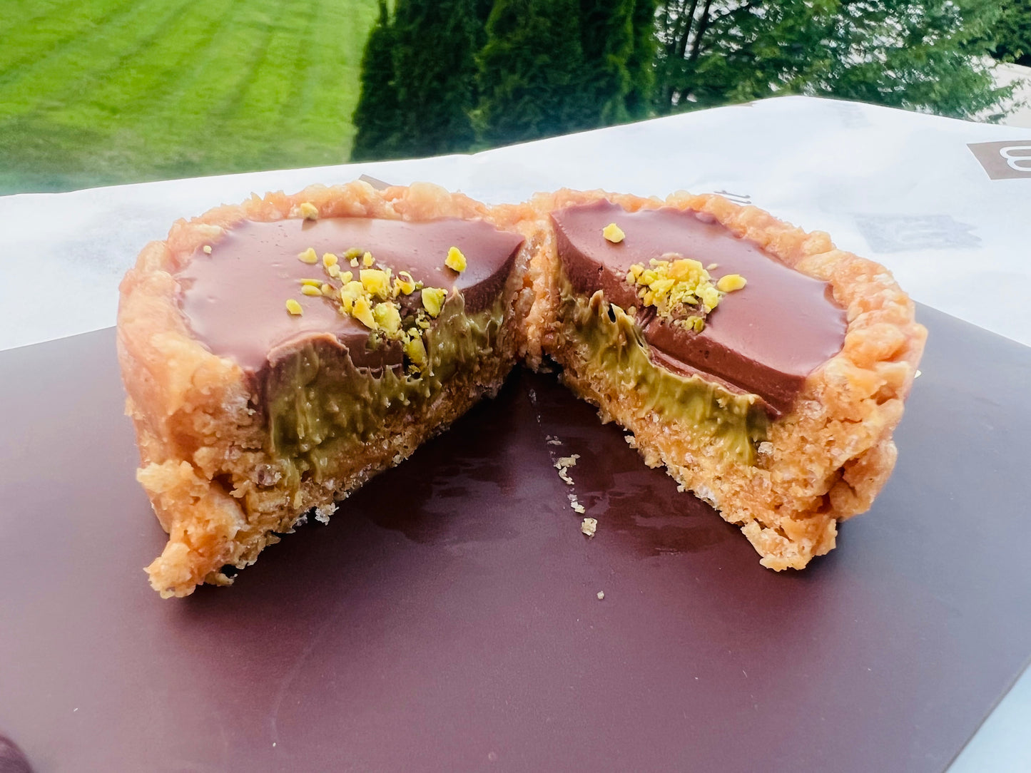 Dubai heaven Peanutchew ganache