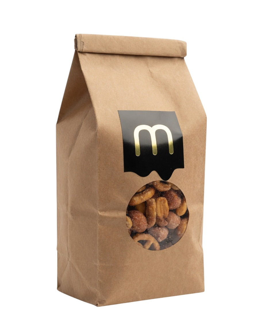 Roasted salted almonds ￼